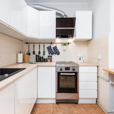 Dabrowszczakow 6 ワルシャワ